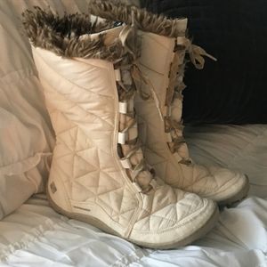 White Columbia Snow Boots